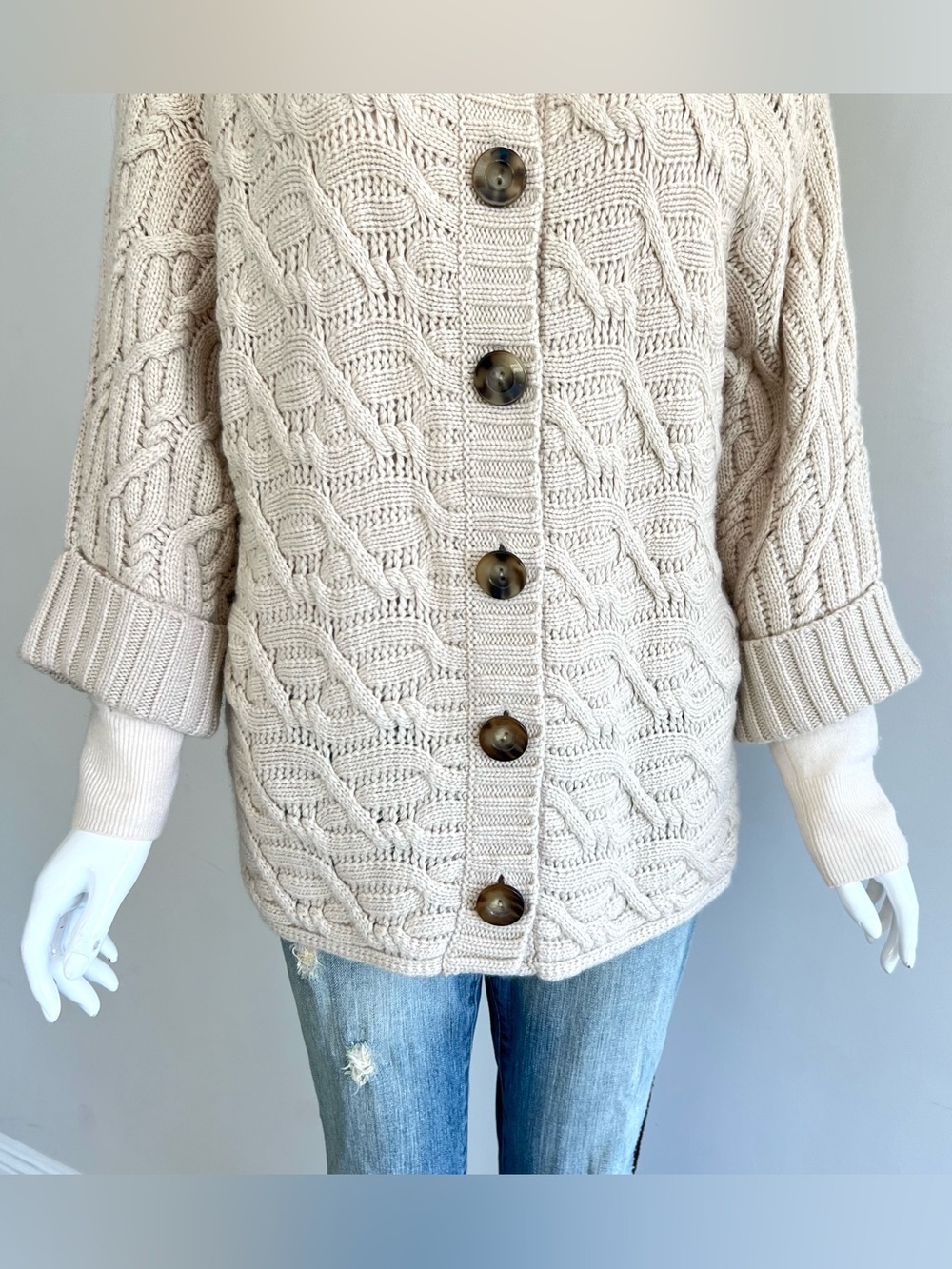 NWT ANN TAYLOR Beige Chunky Cable-knit Button Cardigan 3/4” Sleeves Sz L - Picture 4 of 12